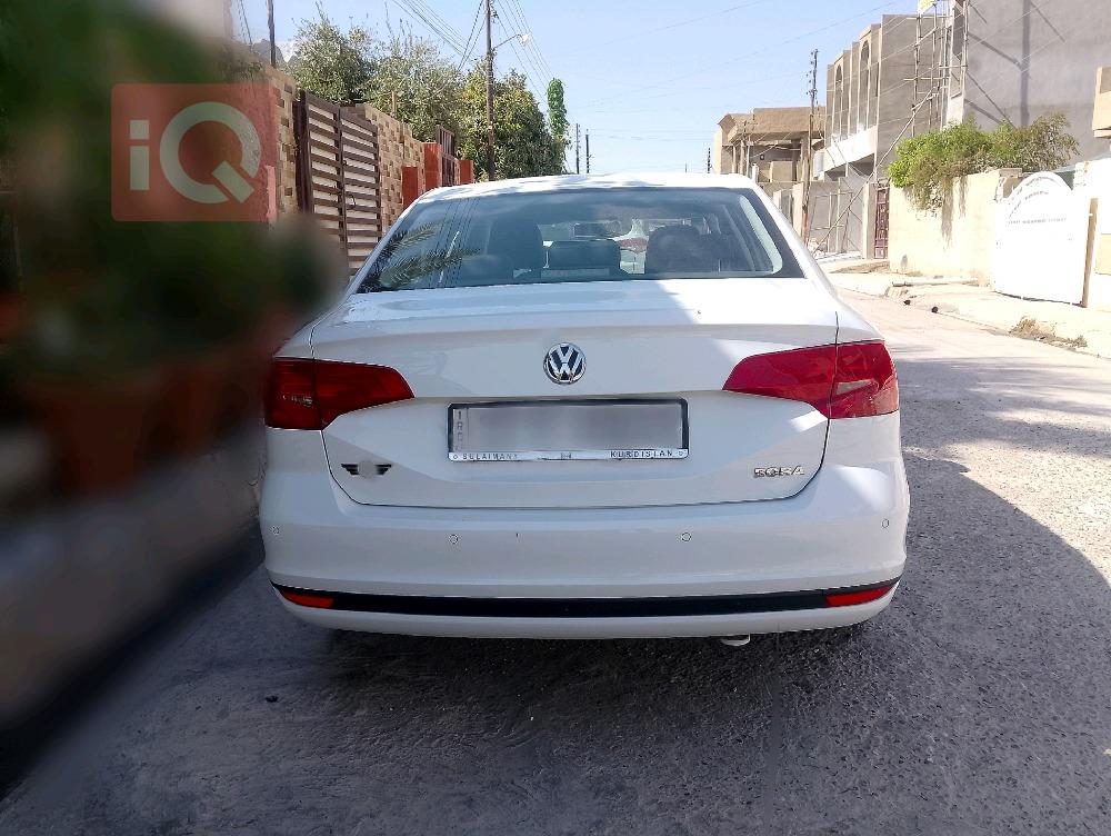 فولكسفاغن بورا